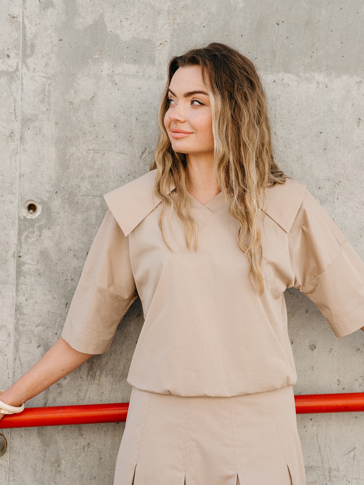 Blouse with large collar (S)